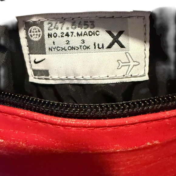 Nike Duffel Bag  (Gym Red/Black/White) With Small Inside Pouch. - Picture 7 of 9